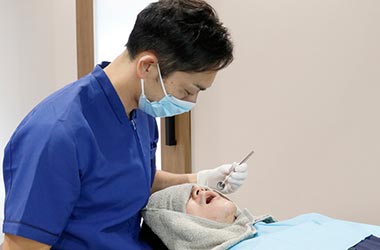 口腔外科・歯内療法を専門とする歯科医として